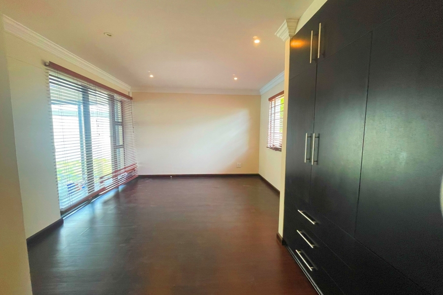 7 Bedroom Property for Sale in Sunset Beach Western Cape